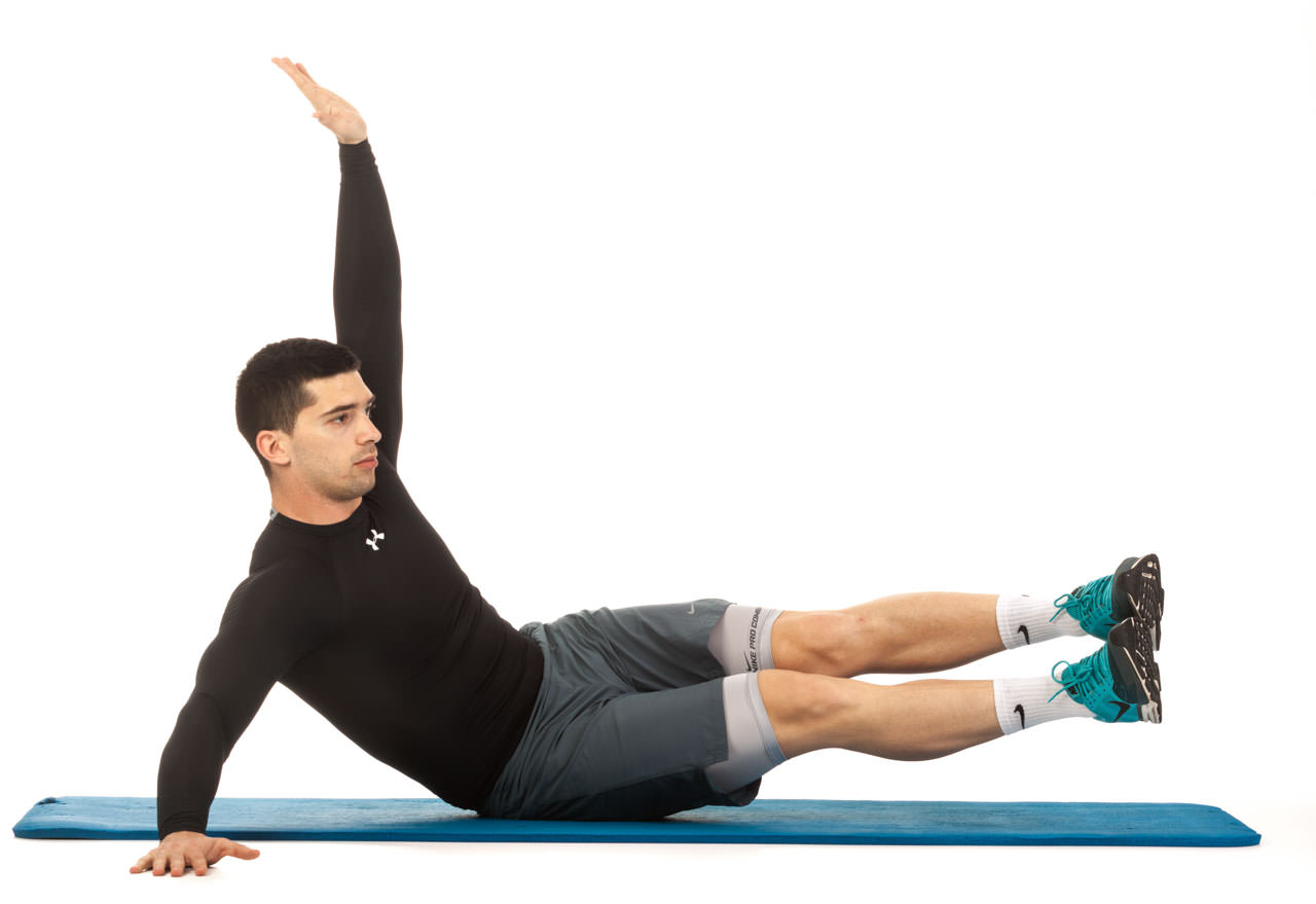 Oblique Crunches with Extended Legs frame #3