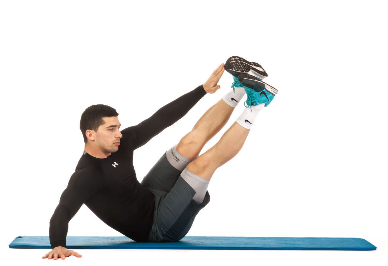Oblique Crunches with Extended Legs frame #2