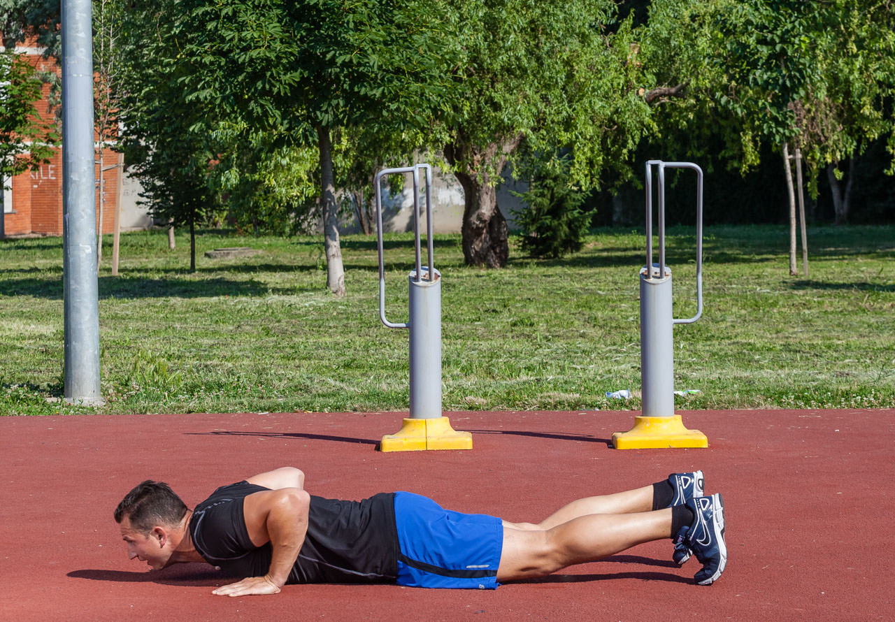 Plyo Push-Up frame #4