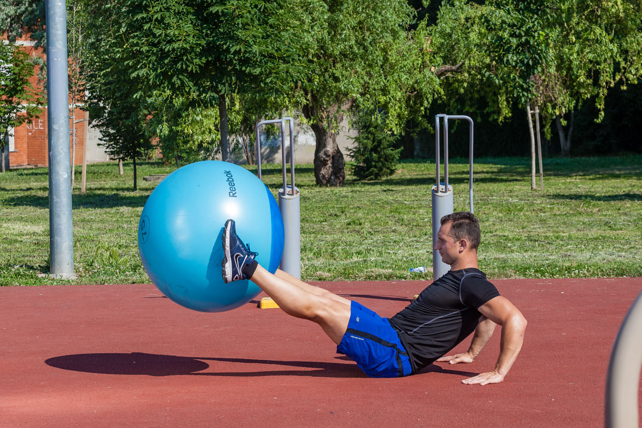 Leg Front Pull with Swiss Exercise Ball