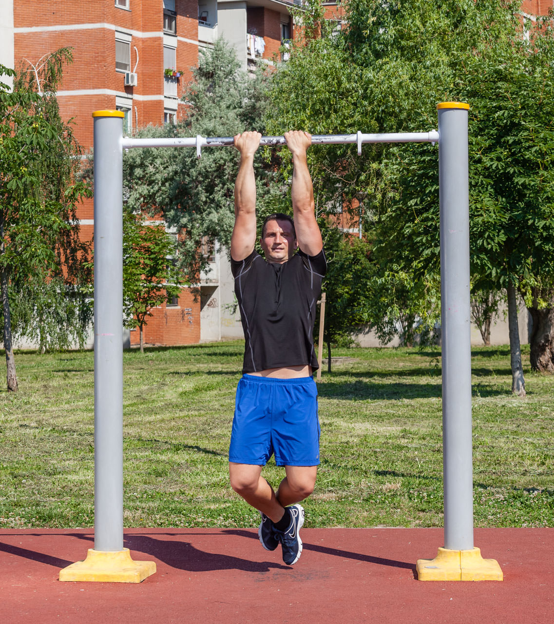 Close-Grip Pullup frame #1