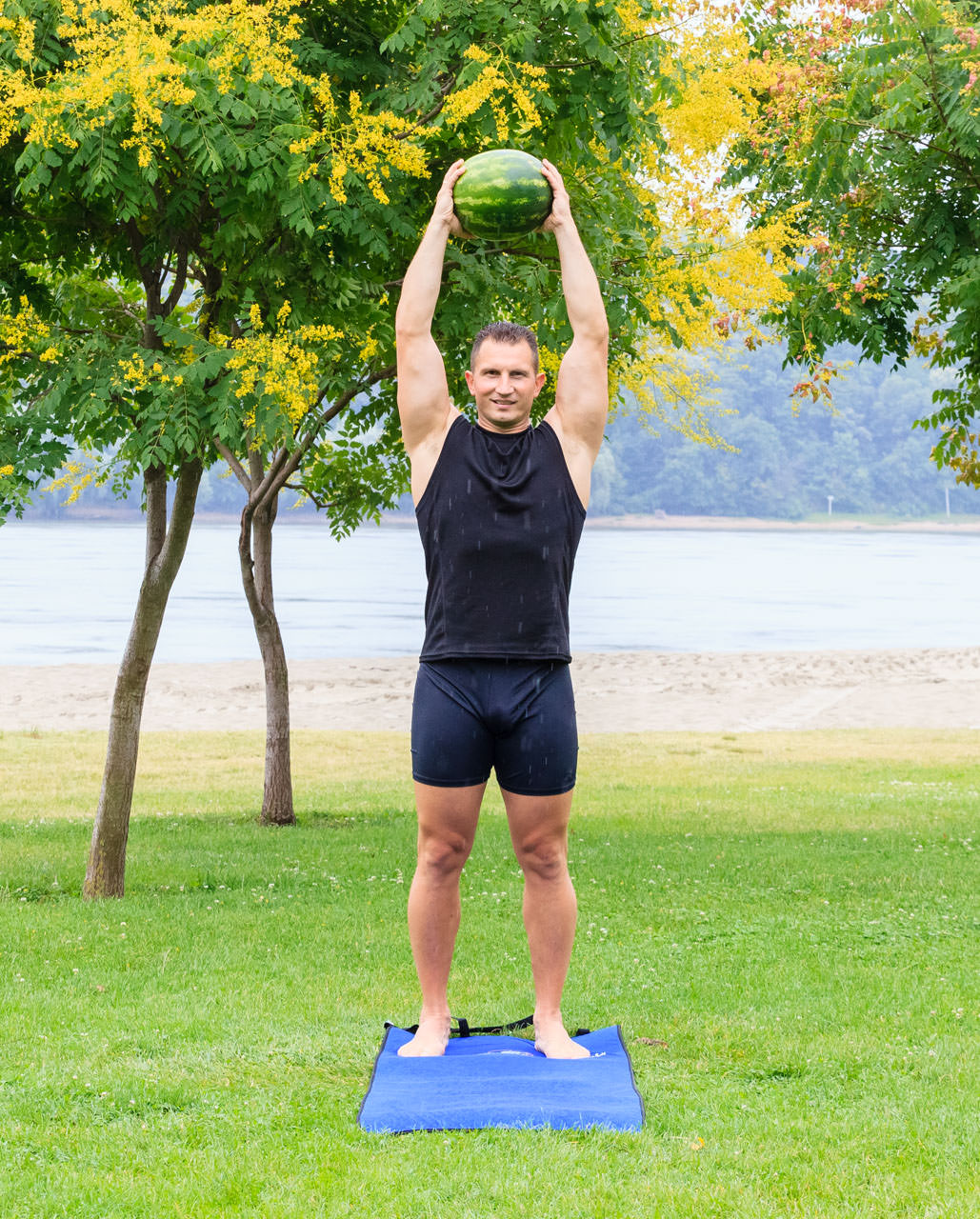 Watermelon Lunge with Torso Rotation frame #1