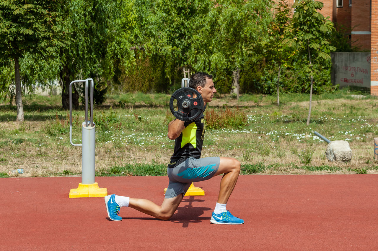 Barbell Lunge frame #7