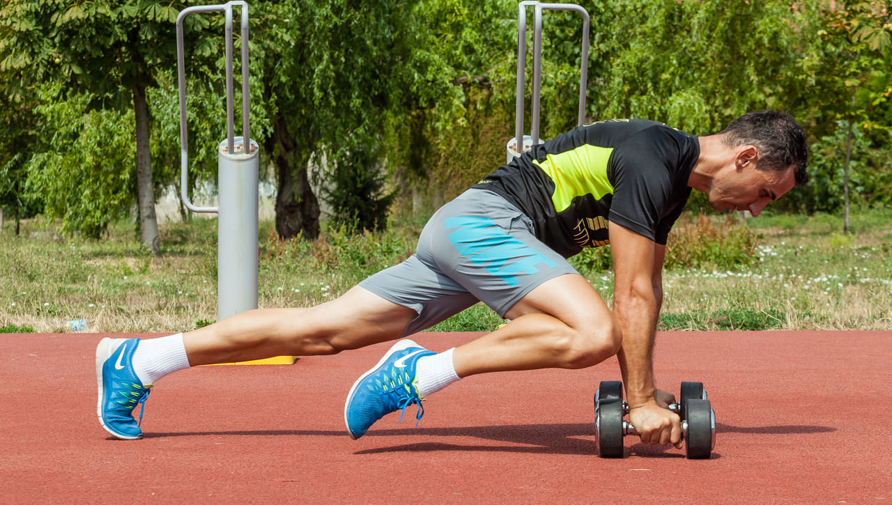 Dumbbell Mountain Climbers frame #7