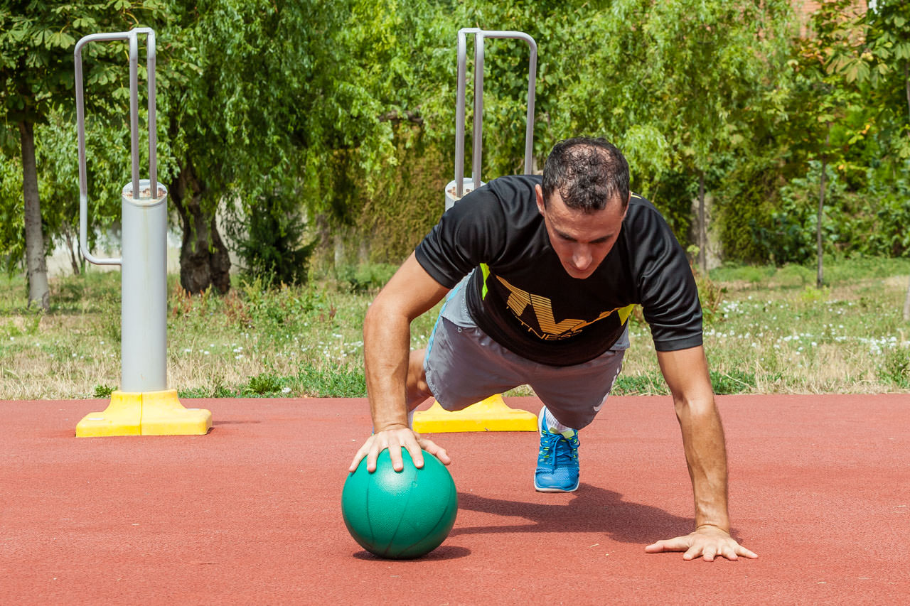 Medicine Ball Plyo Push-Up frame #1