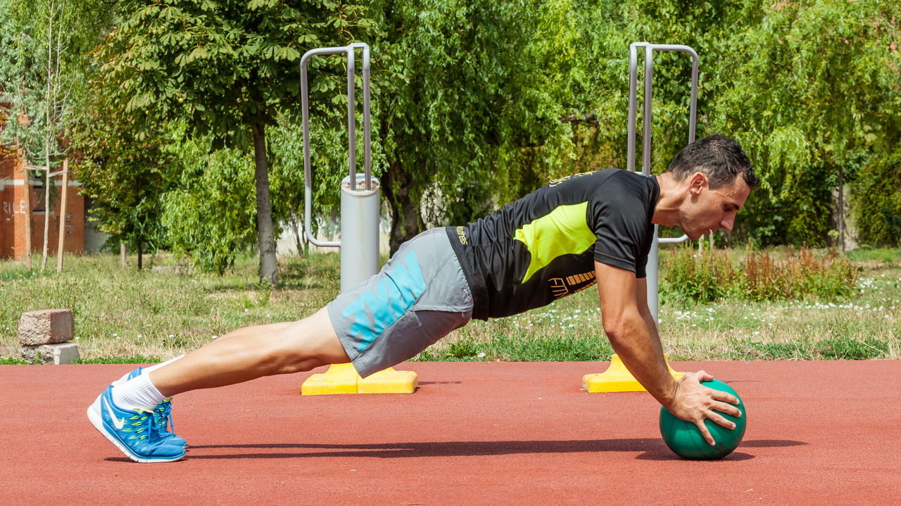 Medicine Ball Mountain Climbers frame #3