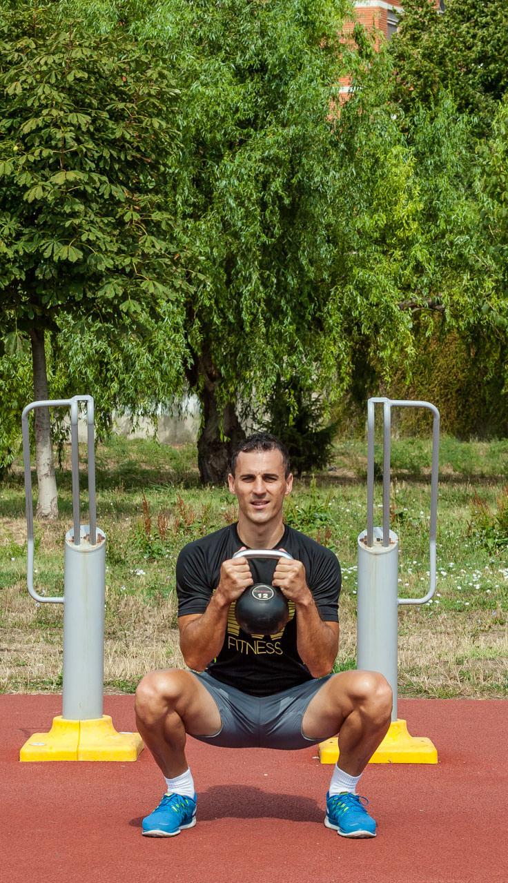 Kettlebell Goblet Squat Press frame #2